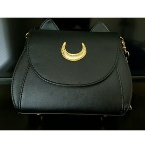 Black cat moon purse, gold accent, brand new